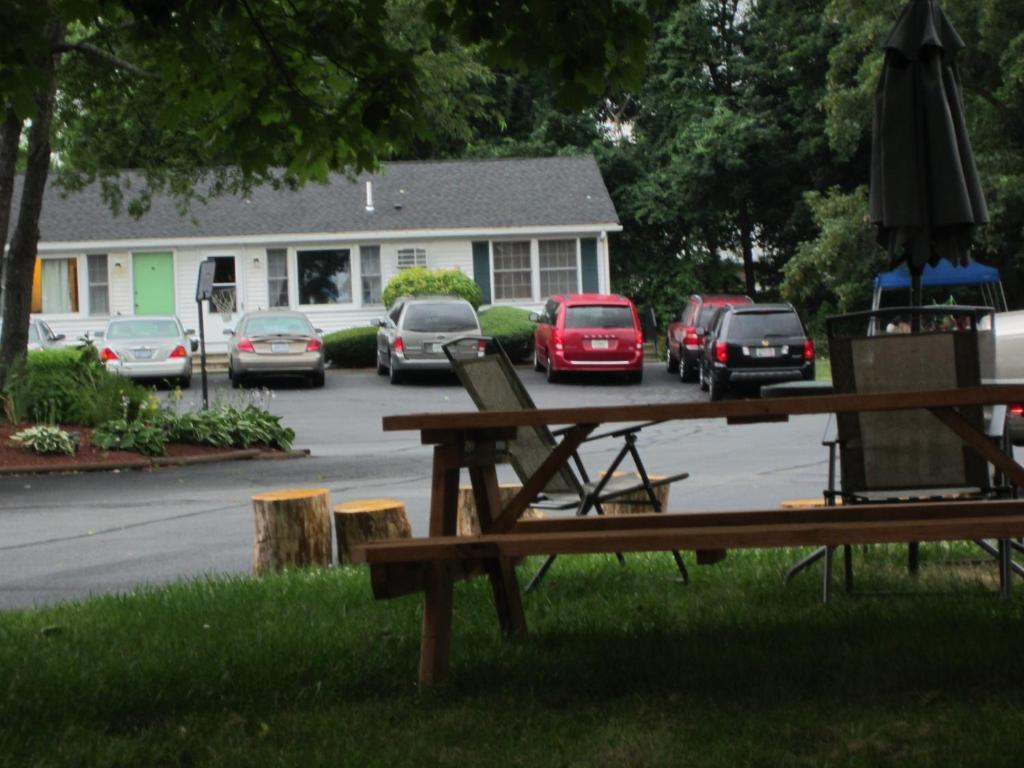 Founder'S Brook Motel And Suites Portsmouth Eksteriør bilde